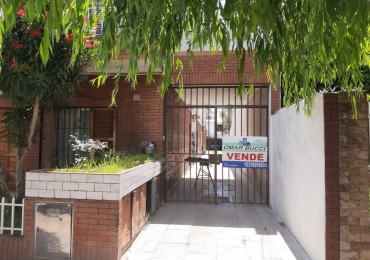 Ph/ Duplex de 3 ambiente con patio propio cochera cubierta propia y sin expensas RETASADO!