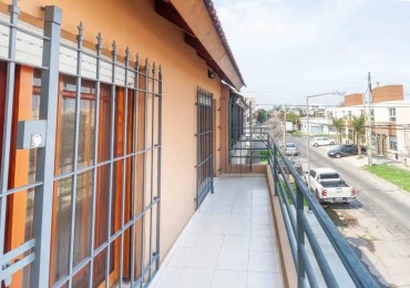 PH DE 4 AMBIENTES CON COCHERA CUBIERTA Y PATIO EN VILLA BALLESTER
