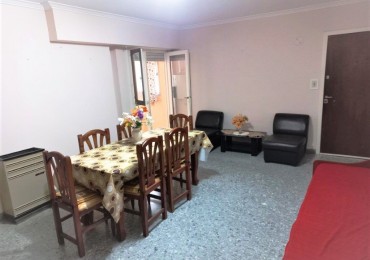 DEPARTAMENTO MUY ACOGEDOR DE DOS AMBIENTES AMPLIOS, EN INMEJORABLE UBICACION, EN LA CIUDAD DE NECOCHEA