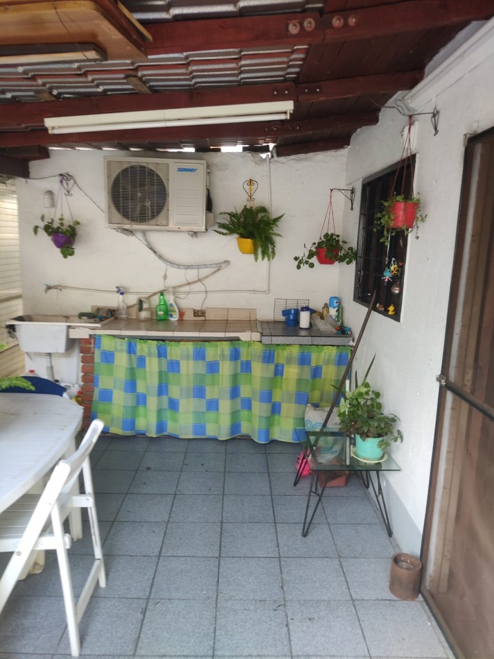PH 6 AMBIENTES LINIERS CON TERRAZA Y 2 PATIOS (apto credito)