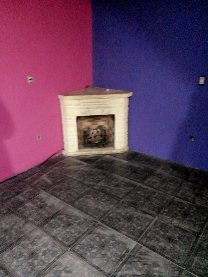 casa de 5 ambientes, en Isidro Casanova.
