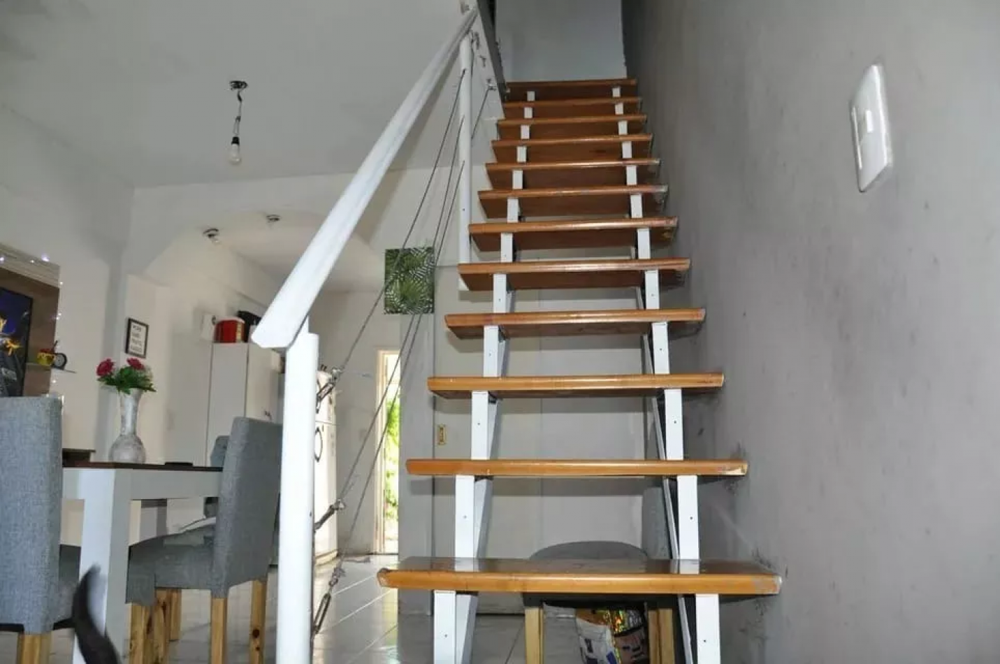 Venta duplex de 3 ambientes en lomas del mirador.