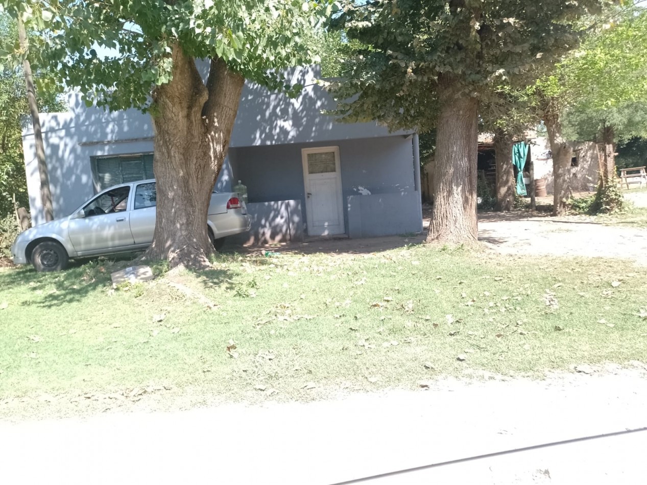 Manzana completa mas casa y galpon Ideal proyecto inmobiliario 