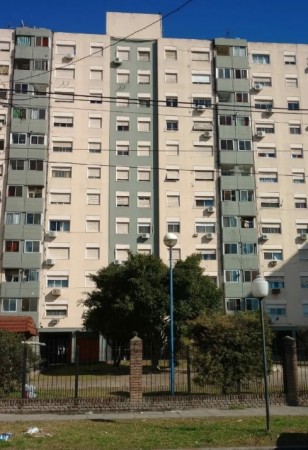DEPARTAMENTO 4 AMBIENTE, 6° PISO EN BARRIO APOLO XI, TORRE 4, 10 DE SEPTIEMBRE 2825, BANFIELD, LOMAS DE ZAMORA.