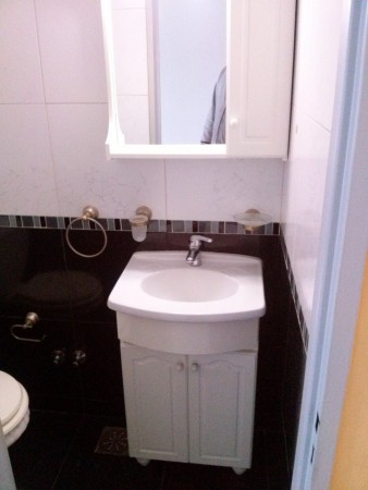 DEPARTAMENTO 3 AMBIENTES AL FRENTE CON BALCON, TIPO DUPLEX. EXCELENTE ESTADO.