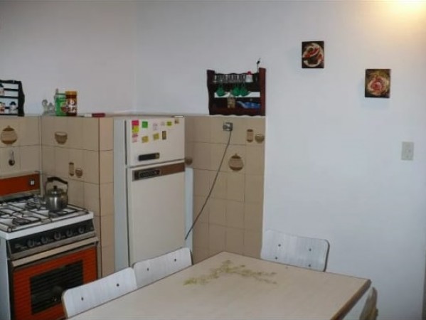 CHALET 4 AMBIENTES, 100 M2, CON FONDO LIBRE, SANTA CLARA DEL MAR.