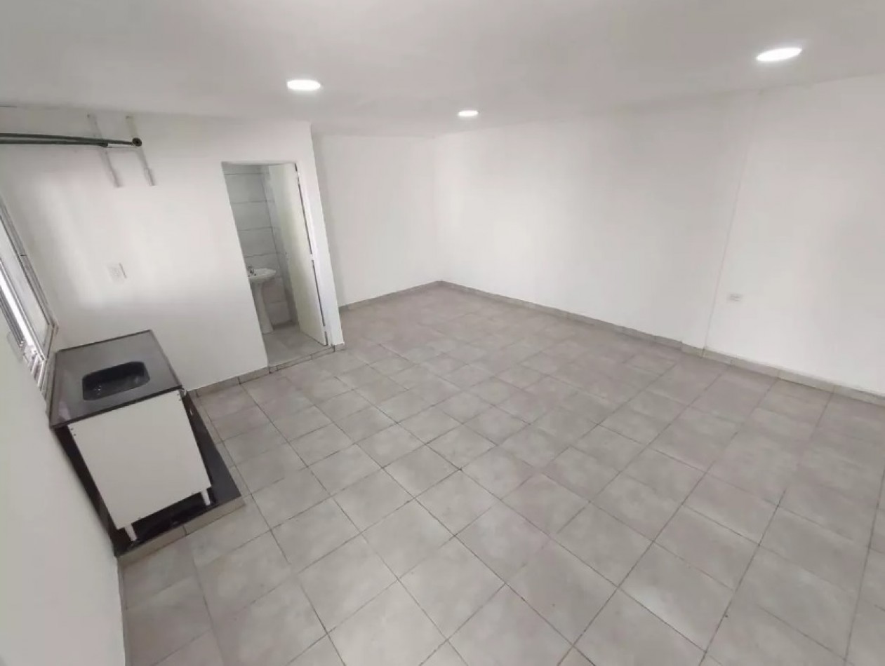 PH DE 2 AMBIENTES A ESTRENAR 43M2. REMEDIOS DE ESCALADA.