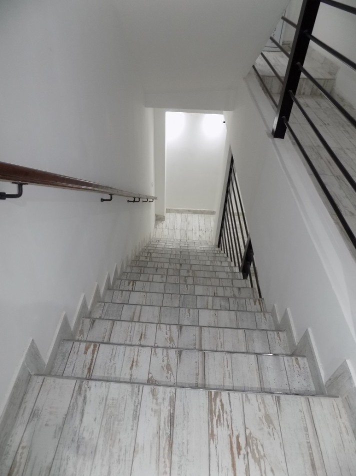 EXCELENTE DEPARTAMENTO MONOAMBIENTE DIVIDIDO EN 2° PISO AL CONTRAFRENTE CON BALCON.