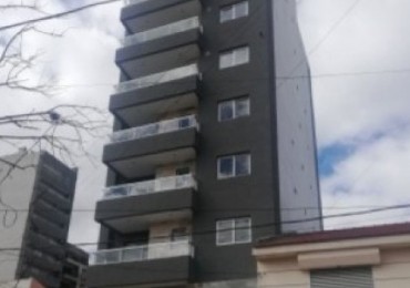 DEPARTAMENTO SEMIPISO AL FRENTE DE 2 AMBIENTES, 4 PISO, 57 M2. EXCELENTE UBICACION.