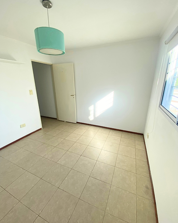 DUPLEX CON COCHERA