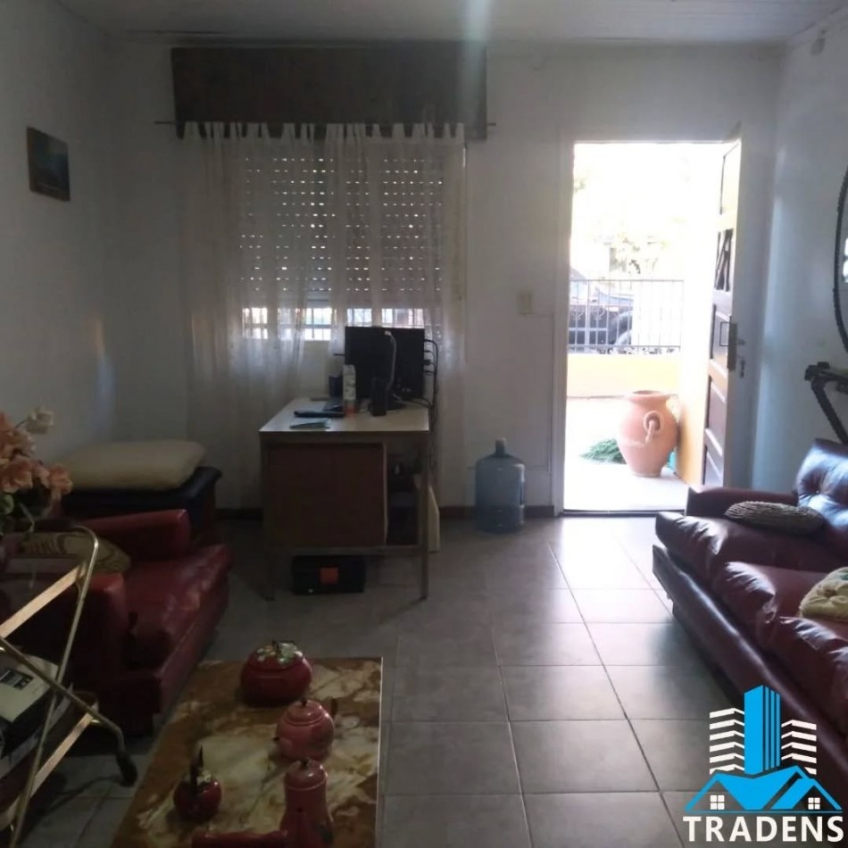 EXCELENTE CASA EN BARRIO FRANK ALLAN 
