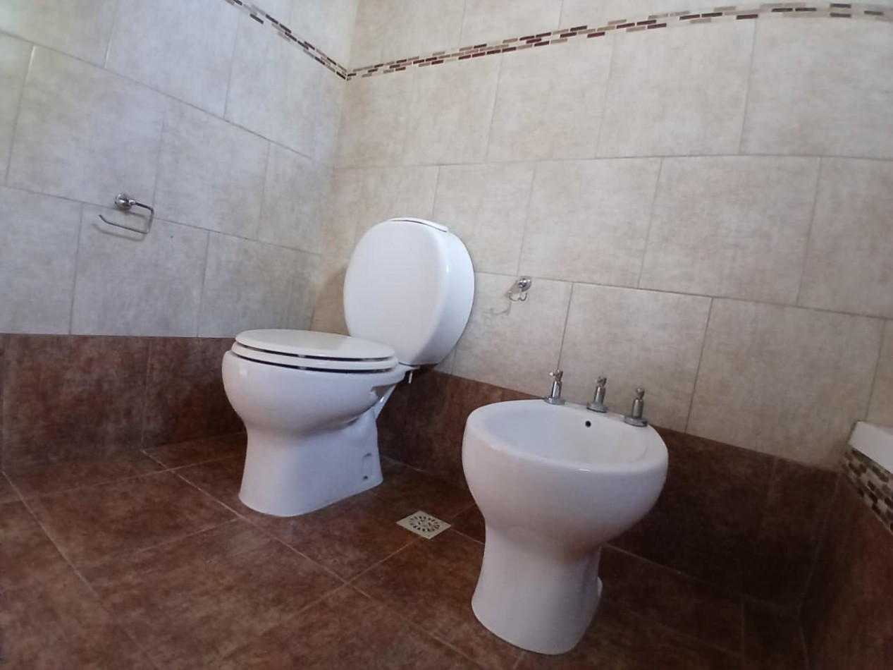 2 AMB. C/ GARAGE Y PATIO -Calle 9 No 2237. Gral. Pico (LP)