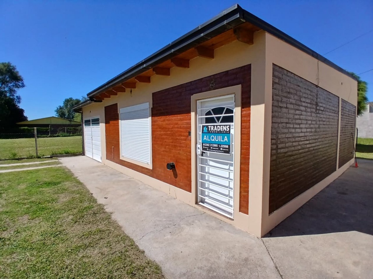 2 AMB. C/ GARAGE Y PATIO -Calle 9 No 2237. Gral. Pico (LP)