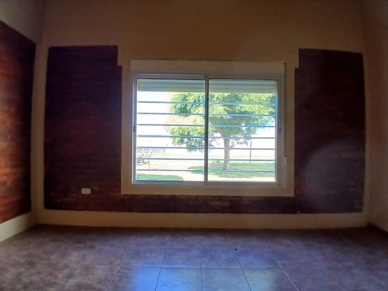 2 AMB. C/ GARAGE Y PATIO -Calle 9 No 2237. Gral. Pico (LP)