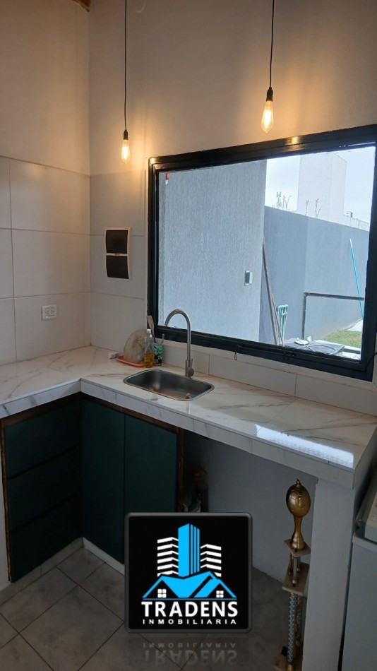 CASA QUINTA CON PILETA